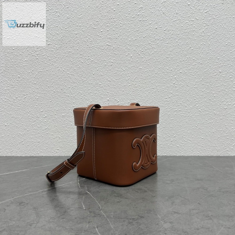 Celine Medium Box Cuir Triomphe Tan For Women 6In16cm 199253Du3.04Lu