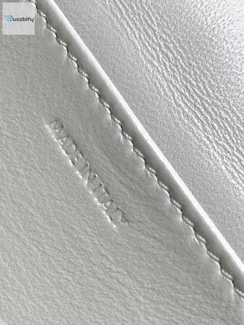 celine-mini-shoulder-chain-matelasse-monochrome-blackwhite-for-women-18cm-7in-10l333ewj-12