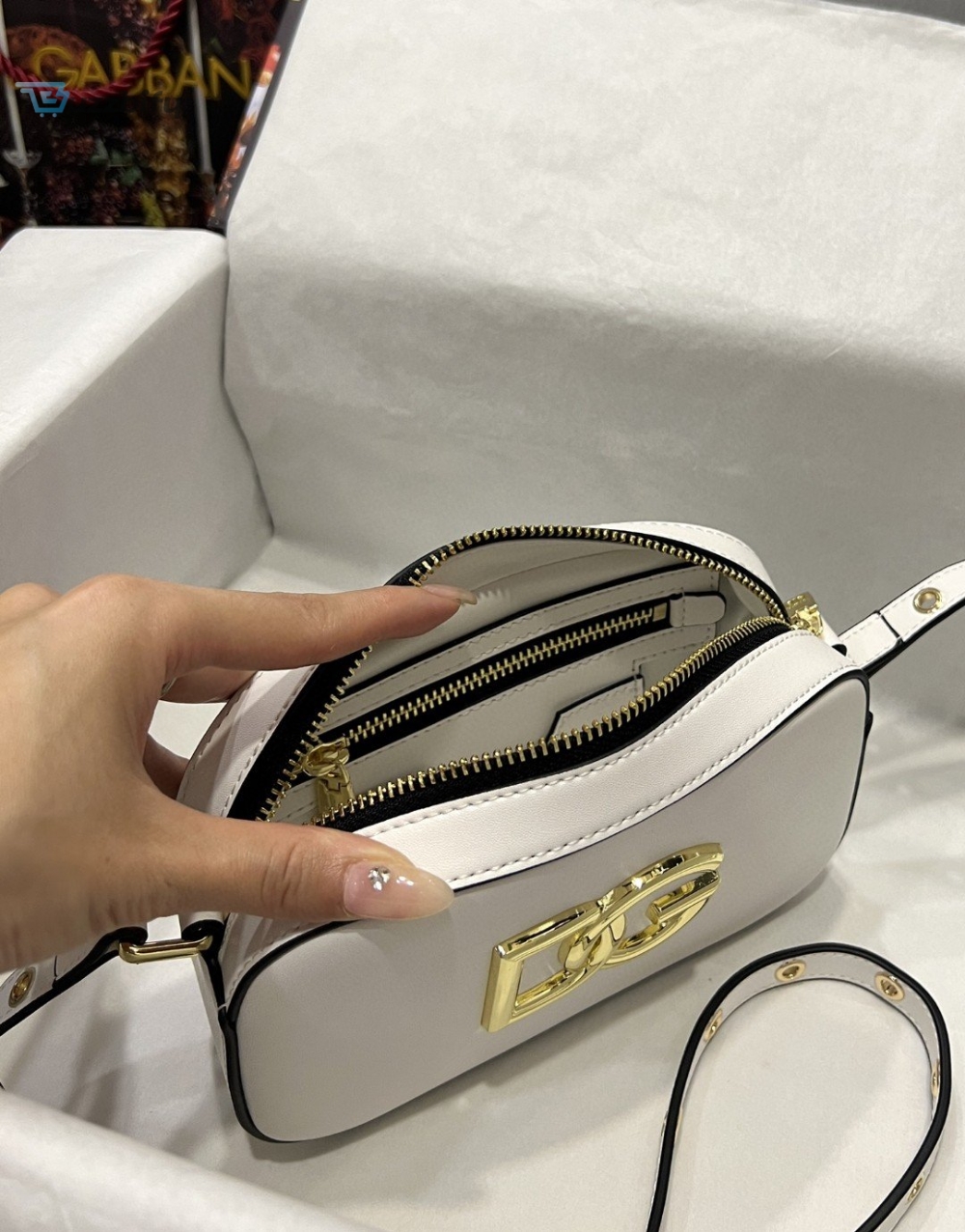 Dolce Gabbana Crossbody 3.5 Bag White For Women 7.5In19cm Dg Bb7095aw57680002