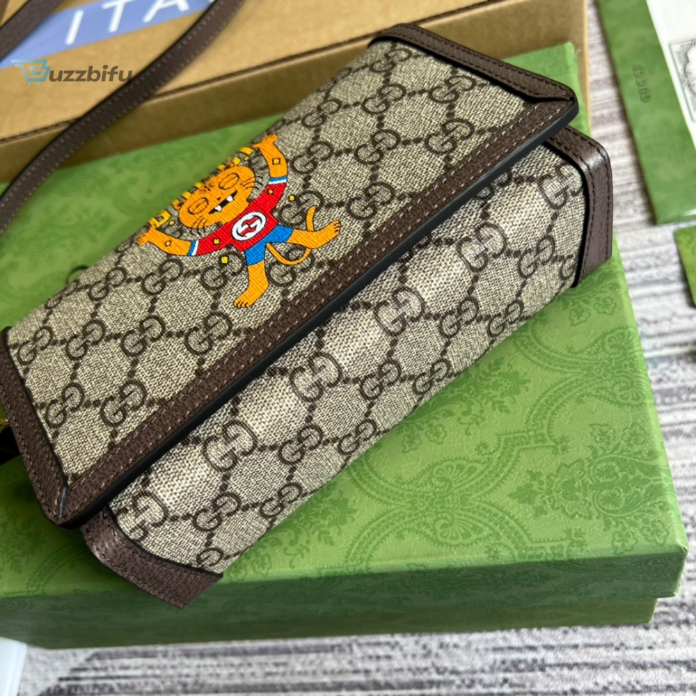 gucci-mini-kitten-printed-monogrammed-coatedcanvas-messenger-bag-beige-and-ebony-gg-supreme-canvas-an-ecofriendly-material-for-women-7-11